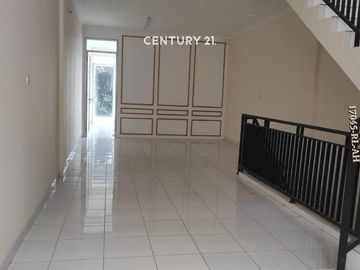 Disewakan Ruko Lokasi Strategis Di Area Kemang Utara
