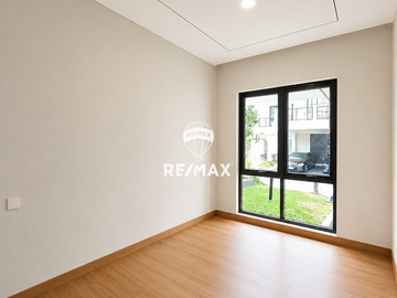 Sudah Renov! Kolam Renang, Club House, Gym, Tenis, Sport Center, Akses Tol, Venetian BSD