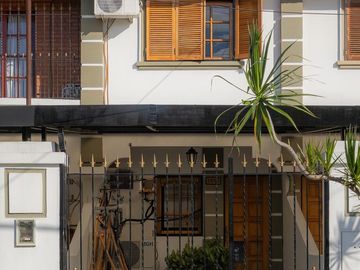 CASA VENTA VILLA LUZURIAGA 4 AMBIENTES