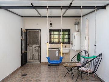 CASA VENTA VILLA LUZURIAGA 4 AMBIENTES