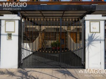 CASA VENTA VILLA LUZURIAGA 4 AMBIENTES