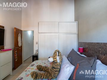 CASA VENTA VILLA LUZURIAGA 4 AMBIENTES