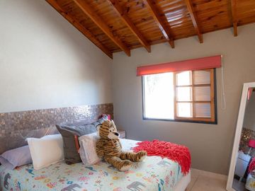 CASA VENTA VILLA LUZURIAGA 4 AMBIENTES