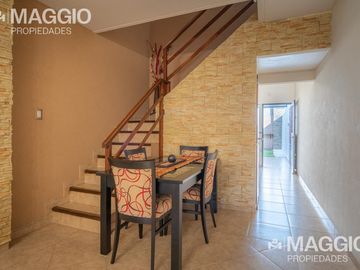 CASA VENTA VILLA LUZURIAGA 4 AMBIENTES