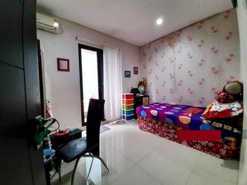 Rumah Cantik di Cluster Asera One South Harapan Indah Bekasi