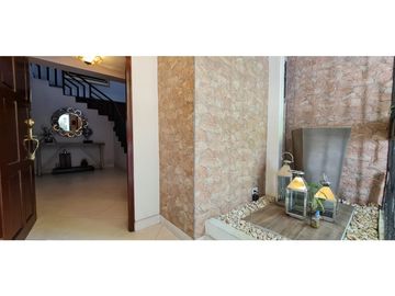 SE VENDE CASA - EL CANGREJO - URBANIZACIÓN CON GARITA