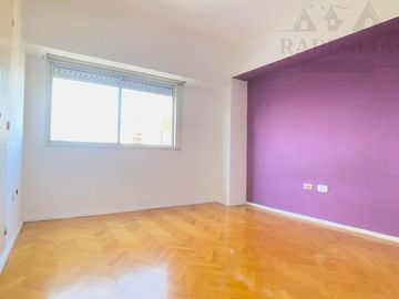 Dpto 3 Ambientes Av. Corrientes  - Excelente Ubicación Barrio Once
