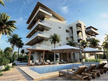 Departamento con acceso al mar y servicio de mesero en la playa, restaurante