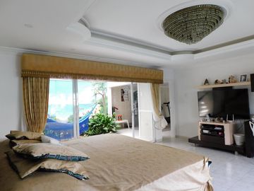 casa en venta en villa santos. Cod V70249