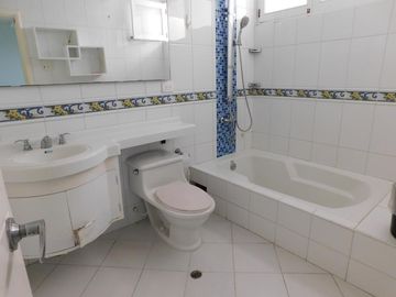 casa en venta en villa santos. Cod V70249