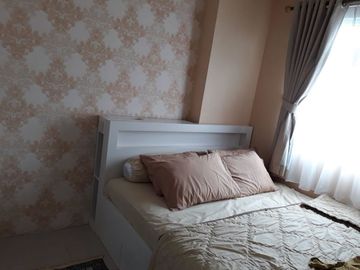 Apartemen green pramuka bulanan full funish dan wifi ready