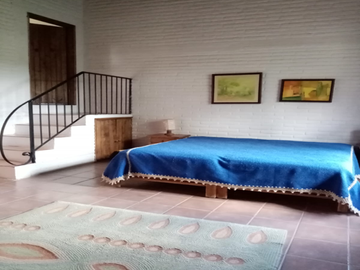 CASA EN VENTA CON ALBERCA TEQUISQUIAPAN PIRULES