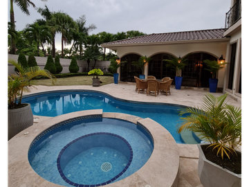 VENTA DE CASA COSTA DEL ESTE, BALMORAL
