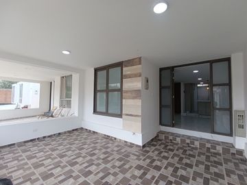 casa en arriendo en villa del rosario. Cod A30467