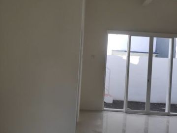 Rumah Mewah 2 Lantai Tetangga Ramai Dekat Sekolah | 0