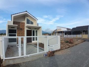 Rumah Minimalis di Cisaranten Dekat Antapani dan Arcamanik