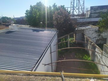 PROPIEDAD AMPLIA EN PLENO CENTRO DE CORONEL DORREGO, PROVINCIA DE BUENOS AIRES