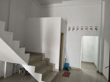 Ruko di Jalan Kapten Muslim ( Dekat Sumarsono )