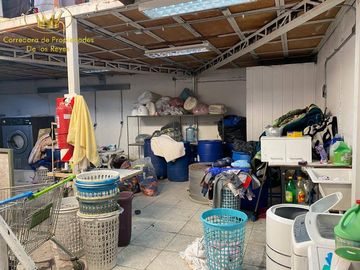 Se vende lavandería con casa en Santa Maria, Calama.
