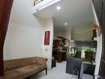 5 Bedroom House for sale
