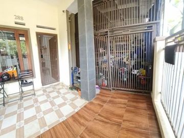 5 Bedroom House for sale
