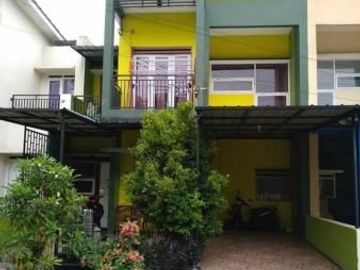 Rumah dalam komplek dii Ciwastra bandung | DONINURUL