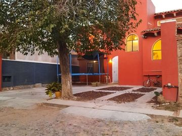 CASA EN VENTA  VILLAS DEL SOL TEQUISQUIAPAN