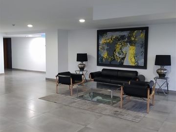 Dpto. en venta de 3 dorm.2 bn bd. y estac. en La Florida