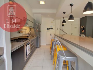 Ciudad de la Paz y Santos Dumont - Dúplex 3 amb c/terraza Única y cochera doble - Venta