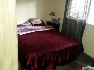 CASA DE 3 AMBIENTES AL FRENTE  Y DEPTO DE 2 AMBIENTES AL FONDO