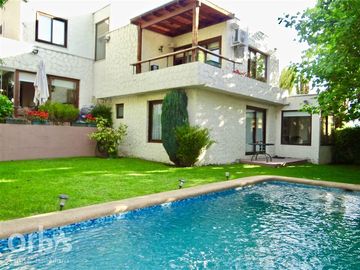 Casa en Venta en Las Vertientes / San Carlos De Apoquindo