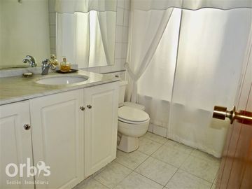 Casa en Venta en Las Vertientes / San Carlos De Apoquindo