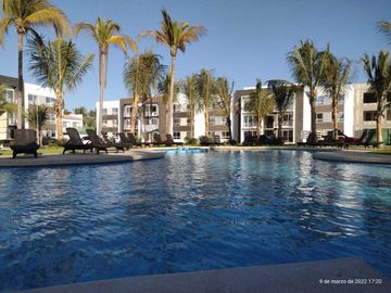 Venta de departamento junto a la playa con 3 habitaciones y club de playa