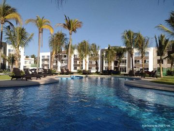 Venta de departamento junto a la playa con 3 habitaciones y club de playa