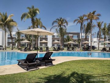Venta de departamento junto a la playa con 3 habitaciones y club de playa
