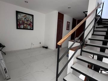 CASA EN RENTA EN PRIVADA ZIBARI, SLP.