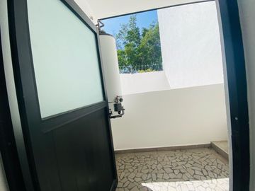 Casa en Fraccionamiento en Brisas, Temixco, Morelos CAEN-1022-Fr