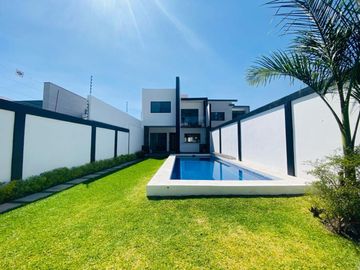 Casa en Fraccionamiento en Brisas, Temixco, Morelos CAEN-1022-Fr