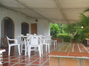 casa campestre en arriendo en via morelia. Cod A5366