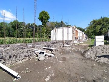 Rumah Cantik Etnik Murah bisa KPR! Ciri Khas Pintu Gebyok Lho!