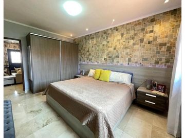 VENTA DE ESPECTACULAR CASA EN VERSALLES (KC)