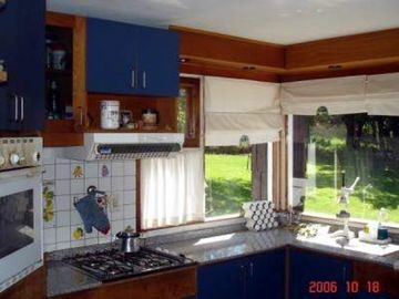 Casa en Barrio Belgrano con amplias comodidades -el mejor barrio urbano de la ciudad-
