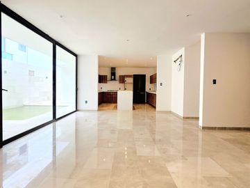 Casa en VENTA con alberca, equipada fraccionamiento EL ANCLA