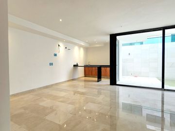 Casa en VENTA con alberca, equipada fraccionamiento EL ANCLA