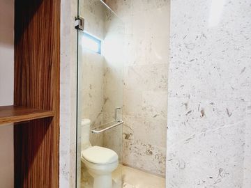 Casa en VENTA con alberca, equipada fraccionamiento EL ANCLA