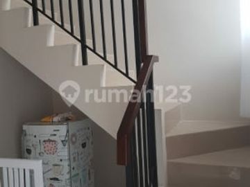 rumah cantik minimalis lokasi strategis