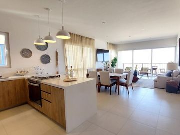 Condominio con vista al mar, terraza, alberca, gimnasio, pet-friendly en venta.