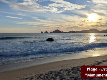 Condominio con vista al mar, terraza, alberca, gimnasio, pet-friendly en venta.