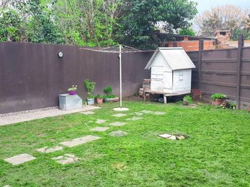 Casa 4 Ambientes En Venta- Francisco Alvarez, Moreno