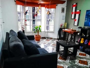 Casa 4 Ambientes En Venta- Francisco Alvarez, Moreno